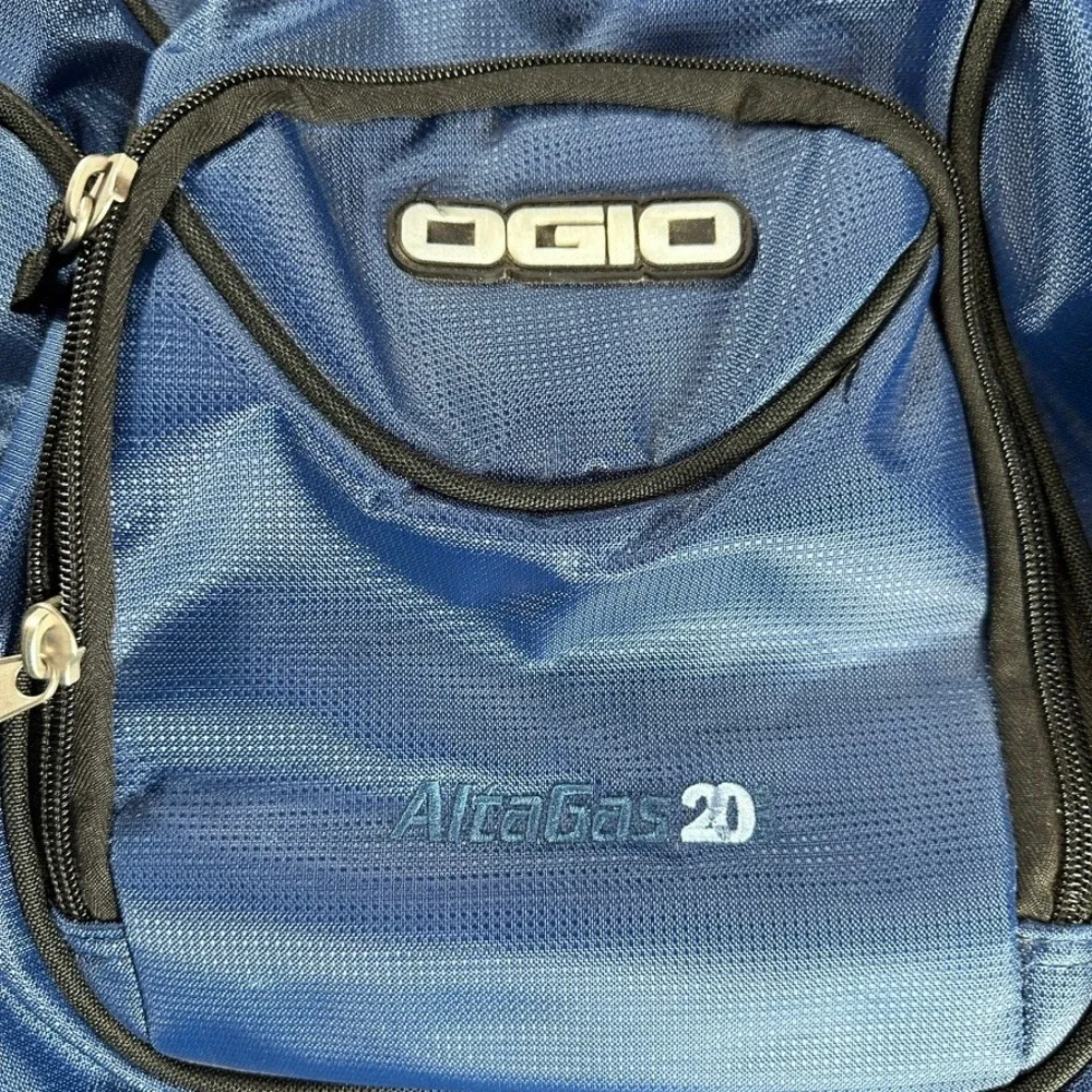 OGIO Audio Pocket Built-in‎ Blue Back Pack 20x16x8 Laptop Backpack School Hike